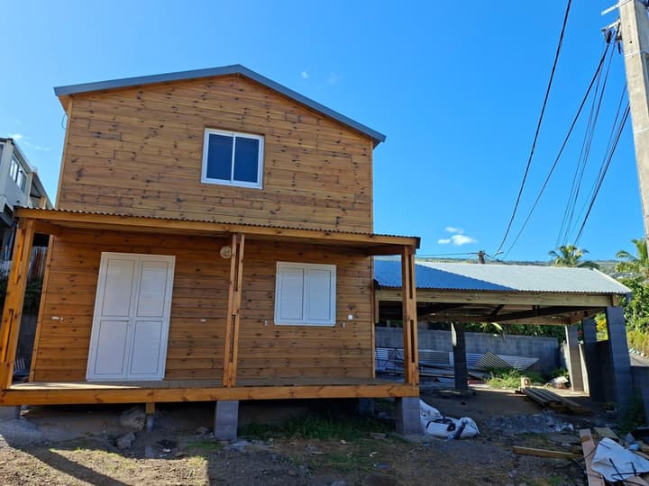 Deux nouveaux chalets bois de 36 m² à Saint-Paul, dont un avec mezzanine